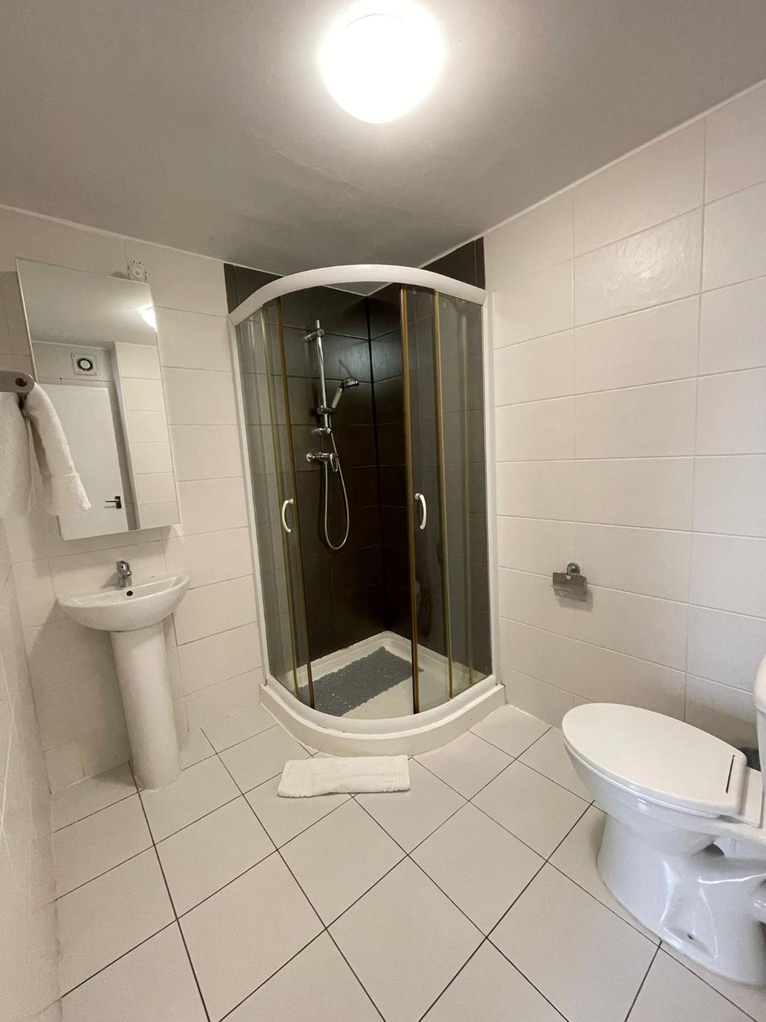 Cromwell Apartments Лондон Екстер'єр фото