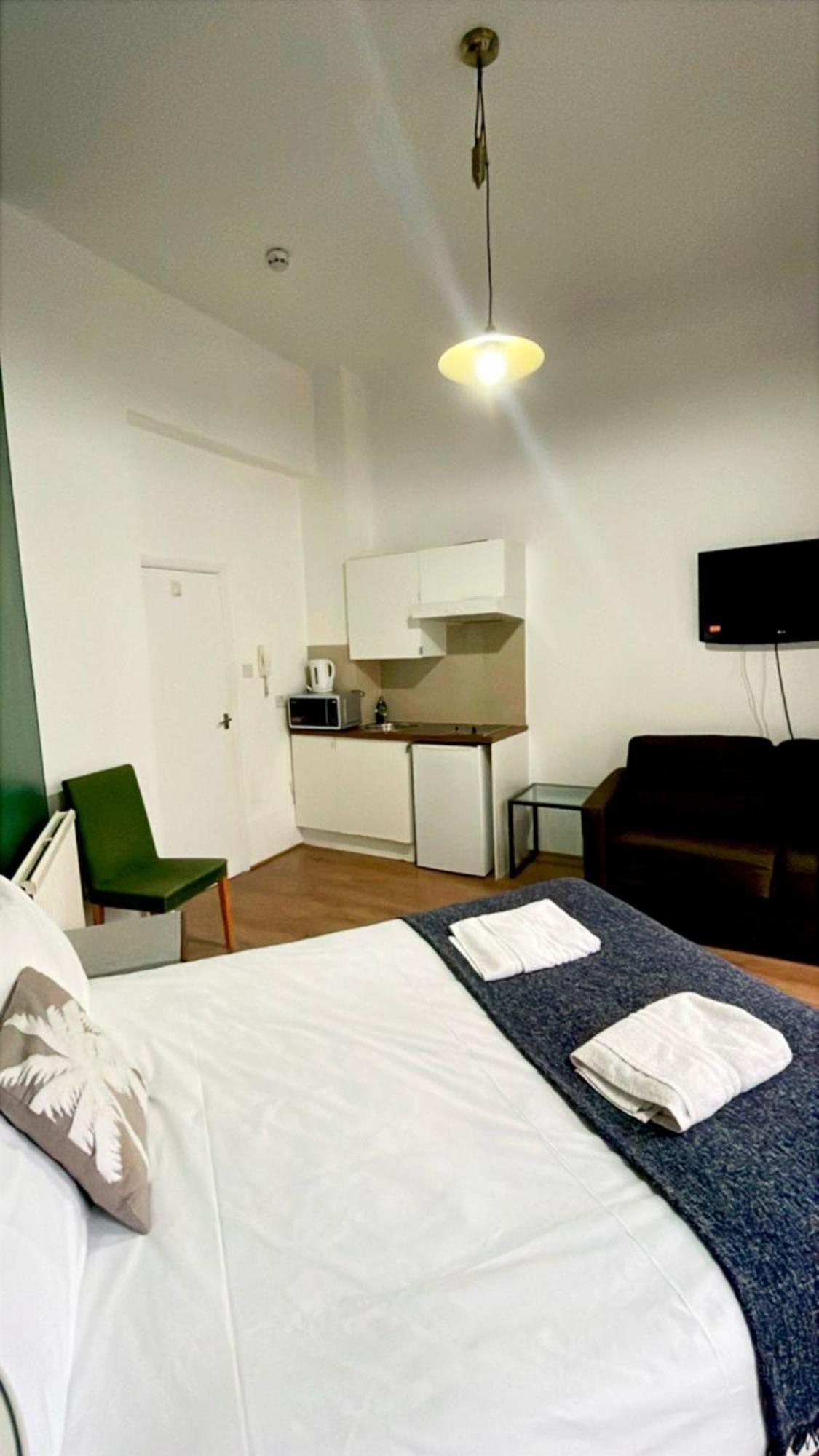 Cromwell Apartments Лондон Екстер'єр фото