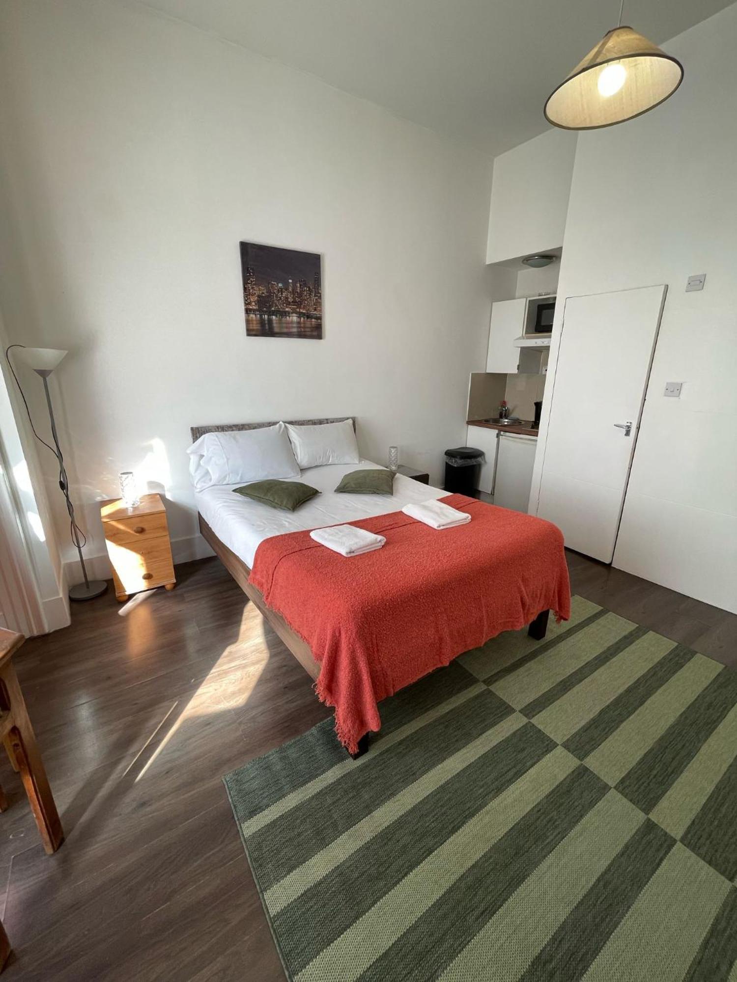 Cromwell Apartments Лондон Екстер'єр фото