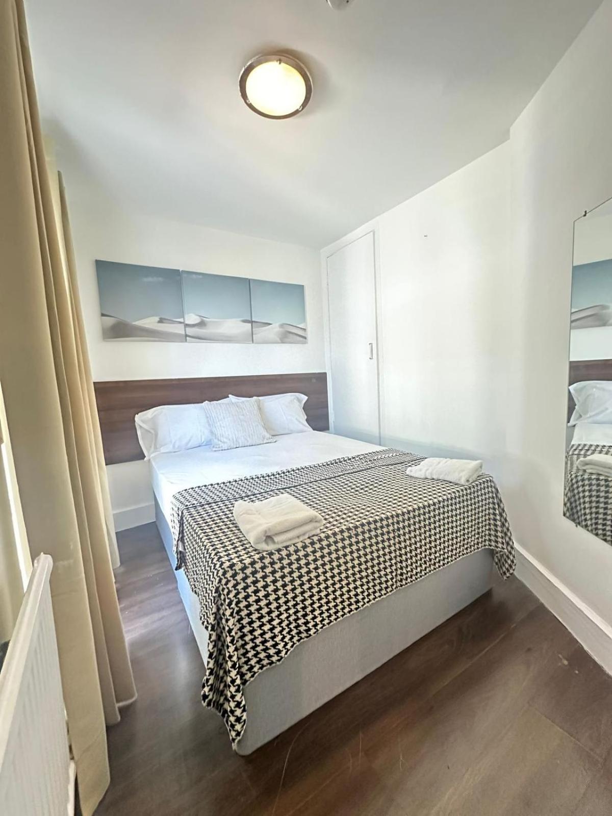 Cromwell Apartments Лондон Екстер'єр фото
