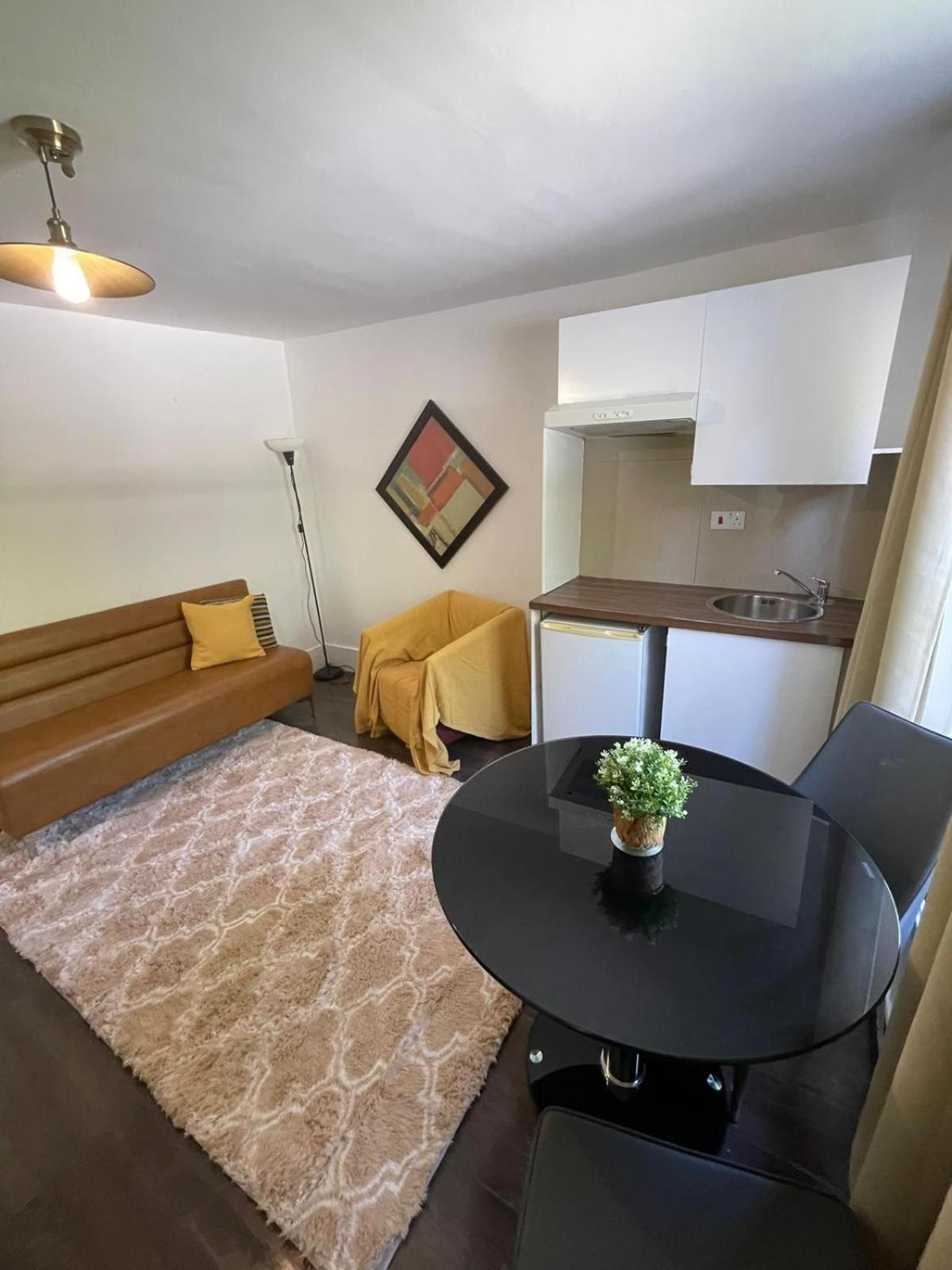 Cromwell Apartments Лондон Екстер'єр фото